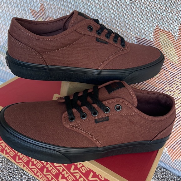 Vans WMNS Atwood
Mixed Canvas Root Beer
VN0A327LHCV
Sneakers - Picture 11 of 16